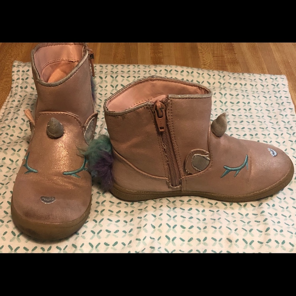 Girls Unicorn Boots!